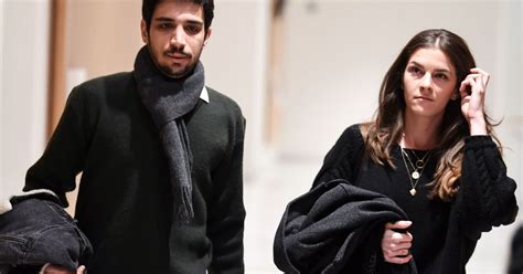 georgios d vendeur grec et chloé p graphiste française